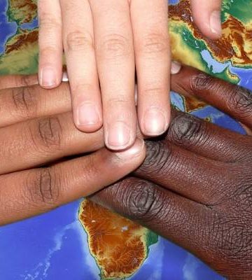 Migrazioni e intolleranze di Umberto Eco